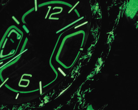 蓄光＋カーボンケース