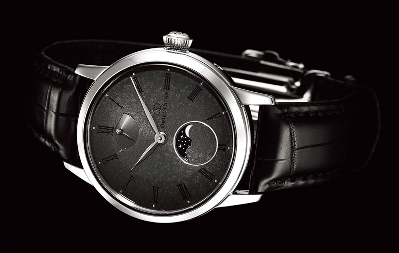 数量限定のグレーグラデーションも同時にリリース