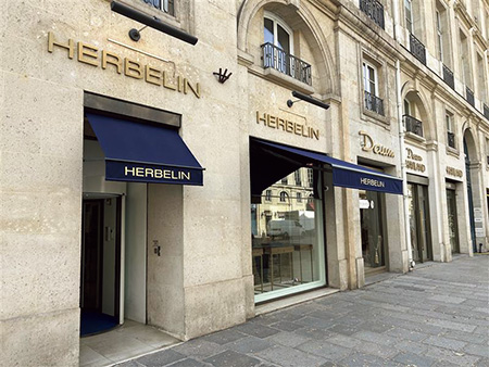 パリのコンコルド広場近くに新ブティック