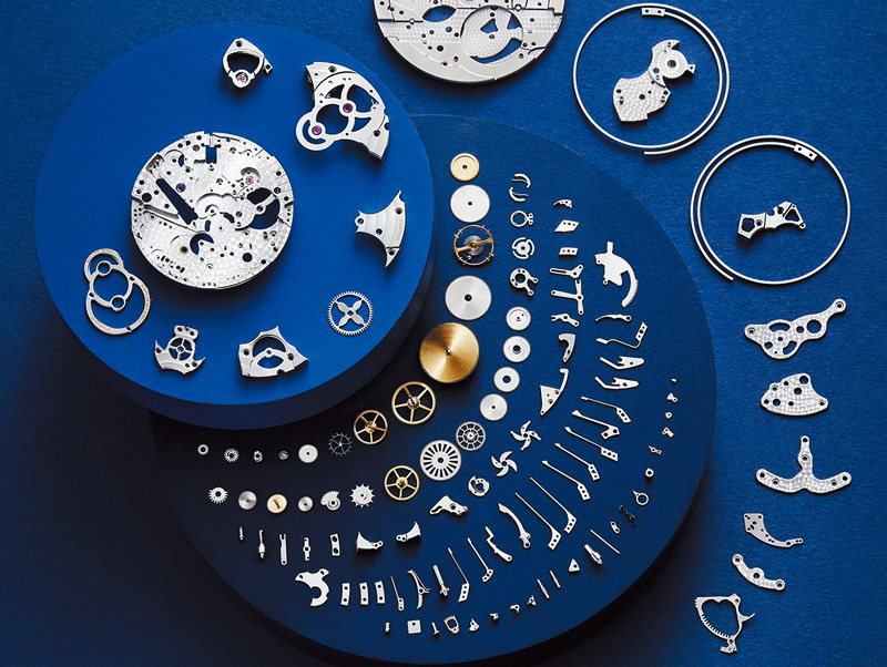 459個の全パーツに手仕上げが行き渡る