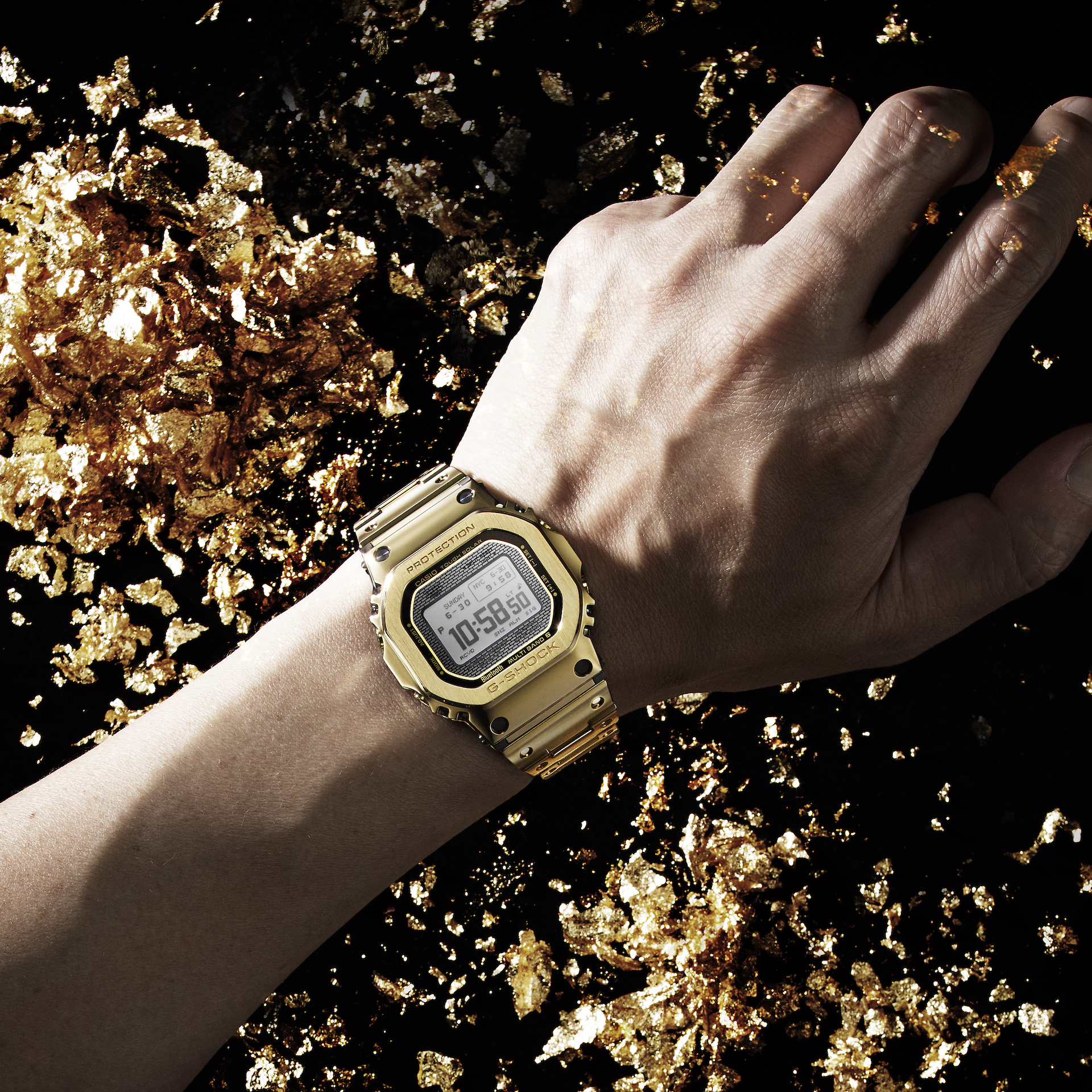 ちょっと贅沢なG-SHOCK 大人のフルメタルは…… 「銀」か「黒」か 