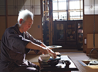 漆芸家 田村一舟氏
